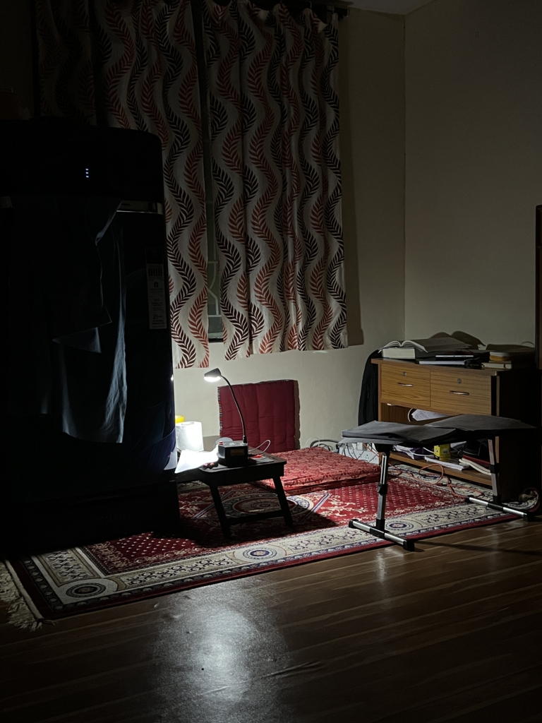 Tenzin Lung Tog's study area at sera je monastery in inda